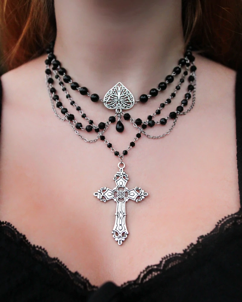 Náhrdelník “Morticia” s onyxem🖤 ♰